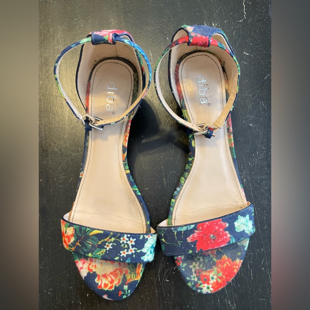 Floral strap low wedge sandal! - Priced Below Poshmark lowest suggested price!!